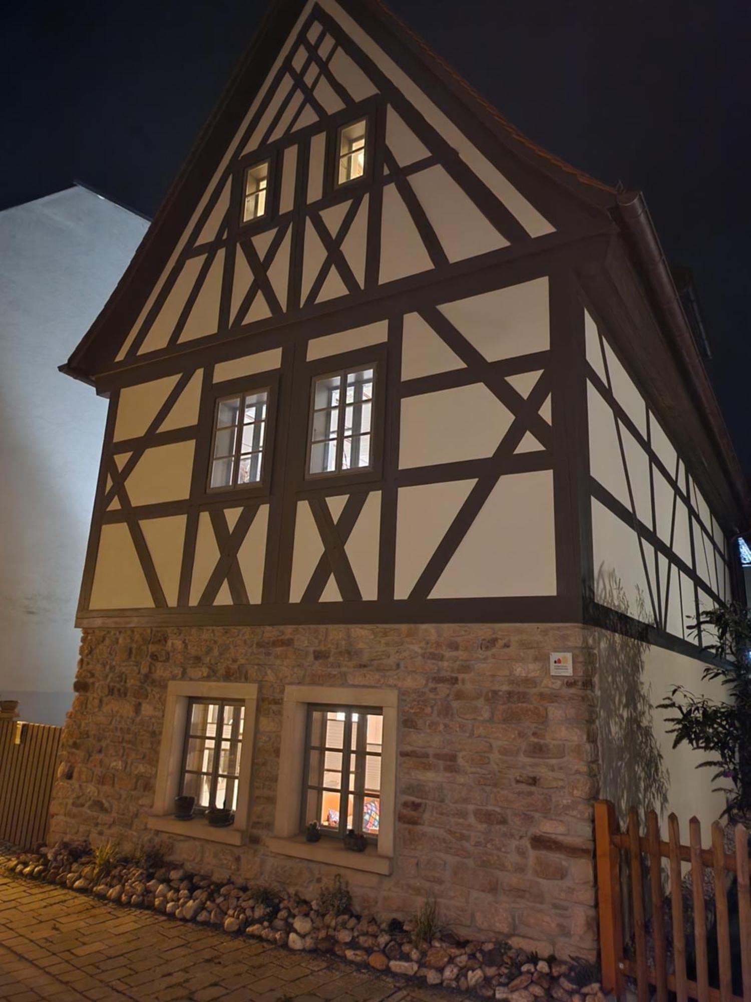 גרה Aussergewoehnliches, Historisches, Spaetgotisches Wohnhaus Von 1519, Gries 5 מראה חיצוני תמונה